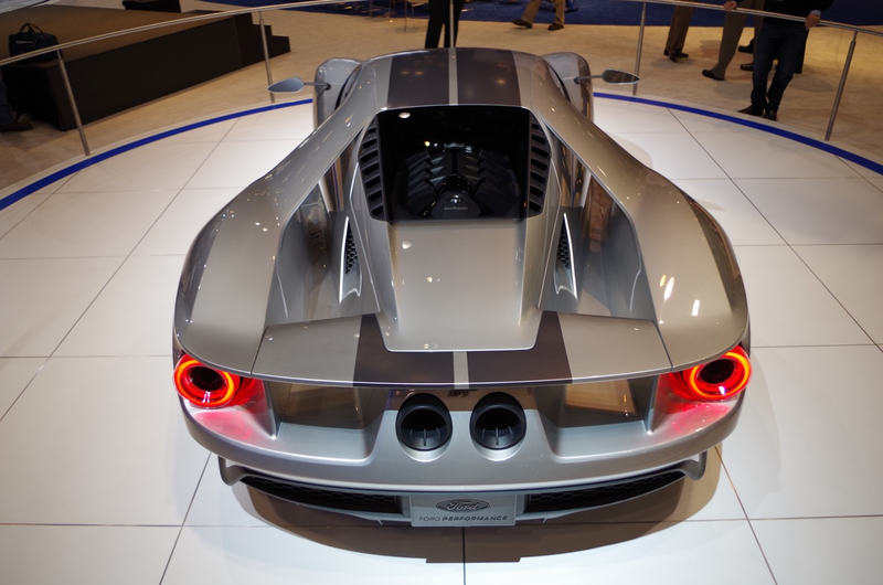Illustration for article titled El nuevo Ford GT plateado es casi más espectacular que el original